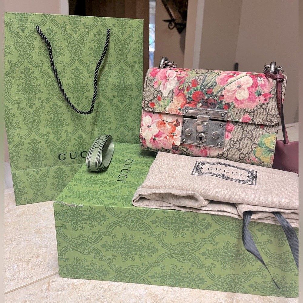 SOLD!! Gucci Blooms pink floral shoulder bag